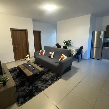 Cozy Homestay Saint Julian's