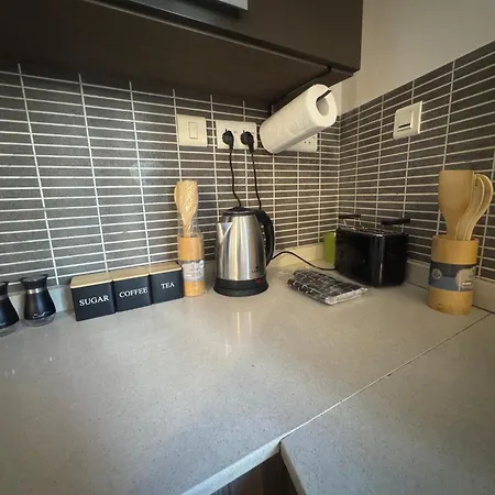 Cozy In 2 Δωμάτια σε οικογενειακή κατοικία *